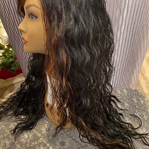 Extra long black curly crimp gel wig - Picture 4 of 8